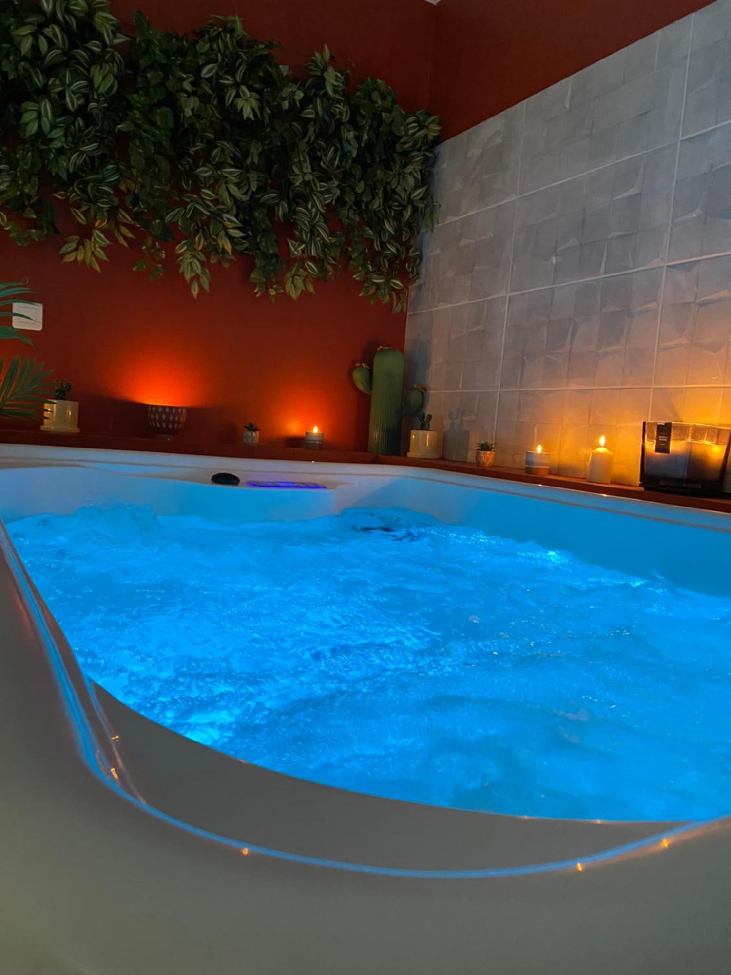 House Of Spa Privatif - Jaccuzi Et Sauna Ливри-Гаргон Екстериор снимка